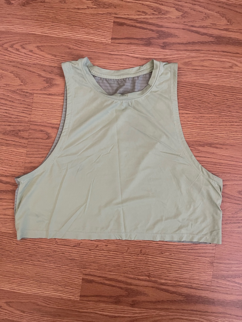 Light pistachio Green High-Neck Cropped Tank Top size XS sporty activewear